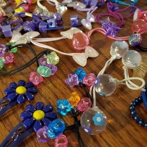 MIXED BAG VINTAGE HAIR ACCESSORIES 56 PC